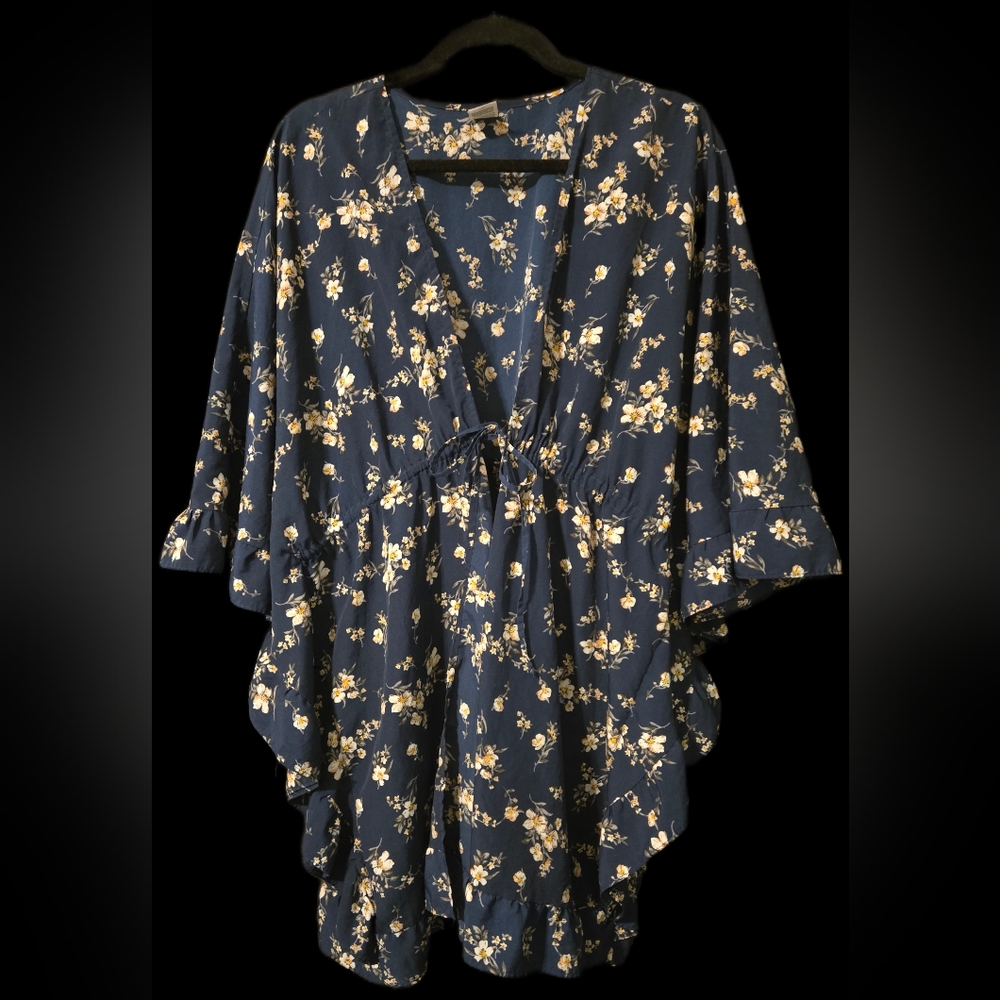 Floral Navy Kimono Top